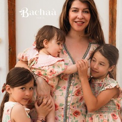 The little flowers of life 🌸

Pic by @manuelafranjouphoto 

#bachaa #paris #women #girls #familyfashion