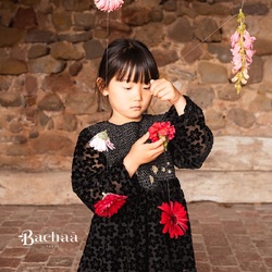 Yes, we have BLACK, but not as a FRIDAY.

📷 @manuelafranjouphoto 

#bachaa #paris