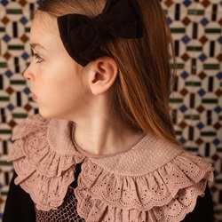 Details matter.

Pic by @manuelafranjouphoto 

#bachaa #paris #accessories #velvet