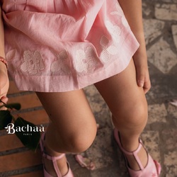 Definitely pink 🌸

📷 @manuelafranjouphoto 

#bachaa #parís #springsummer #kidsfashion