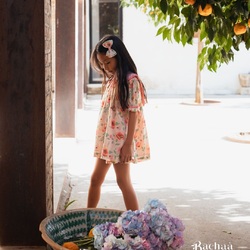 Combining elegance with practicality.
Our CANDY blouse can also be worn as a short dress by choosing one size up.
Smart, sustainable, and responsible 🌱

Conjuguer l’élégance à l’utile. 
Notre blouse CANDY peut se porter comme une robe courte en prenant la taille supérieure. 
Malin, durable et responsable 🌱

Pic by @manuelafranjouphoto 

#bachaa #paris #kidfashion #smart #elegance