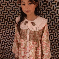 100% handmade.
Like most pieces in our collection, the embroidery, smocking, and print on our AIMEE dress are handmade.

Pic by @manuelafranjouphoto 

#handmade #blockprint #handembroidery #bachaa #paris