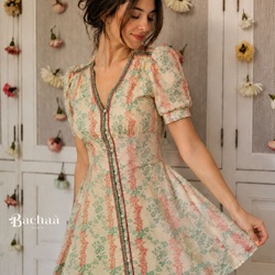 Life is sweet, as sweet as the delicately chosen fabric of our CITRONNADE dress 🍋

La vie est douce, aussi douce que le tissu délicatement choisi de notre robe CITRONNADE 🍋

#bachaa #paris #women #fashion