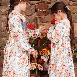 Floral instinct 🌺

Pic by @manuelafranjouphoto 

#floralprints #floralembroidery #bachaa #paris