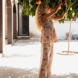 SUMMER SALE☀️
Sweet prices & happiness guaranteed🌸

Pic by @manuelafranjouphoto 

#bachaa #paris