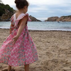 Life wouldn’t be the same without poetry 🌸

📷 Our MANETTE dress capted by @loana_karesdanje manuelafranjouphoto 

#kidfashion #poeticfashion #frenchbrand #bachaa