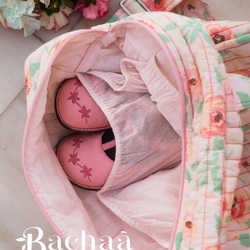 Are you ready for summer? 🌸☀️

Pic by @manuelafranjouphoto 

#bachaa #parís