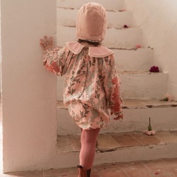 Every decision we make creates a new memory. 

Bachaa AW26 « Mémoire poudrée »

Chacune de nos décisions écrit un nouveau souvenir. 

Poetic pic by @manuelafranjouphoto 

#bachaa #paris #poeticfashion