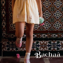 ALERT COLLAB!
We are delighted to announce our collaboration with PèPè, a brand that shares our commitment to craftsmanship and our passion for creating high-quality products.
Our Luce model is a fresh take on PèPè’s iconic Lucy design, naturally enhanced with our signature embroidery, echoing the motifs from our collection.
A touch of poetry for little dreamer steps… and a summer full of softness.

Nous sommes ravis de vous annoncer notre collaboration avec PèPè, une marque qui partage le même engagement pour l’artisanat et la même passion pour la création de produits de haute qualité.
Notre modèle Luce est une réinterprétation du modèle iconique Lucy de PèPè, auquel nous avons naturellement ajouté notre broderie signature, en écho aux motifs de notre collection.
Une touche de poésie pour petits pas rêveurs… et un été tout en douceur.

Pic by @manuelafranjouphoto 

#bachaa #pepe #collab #shoes #kidsfashion